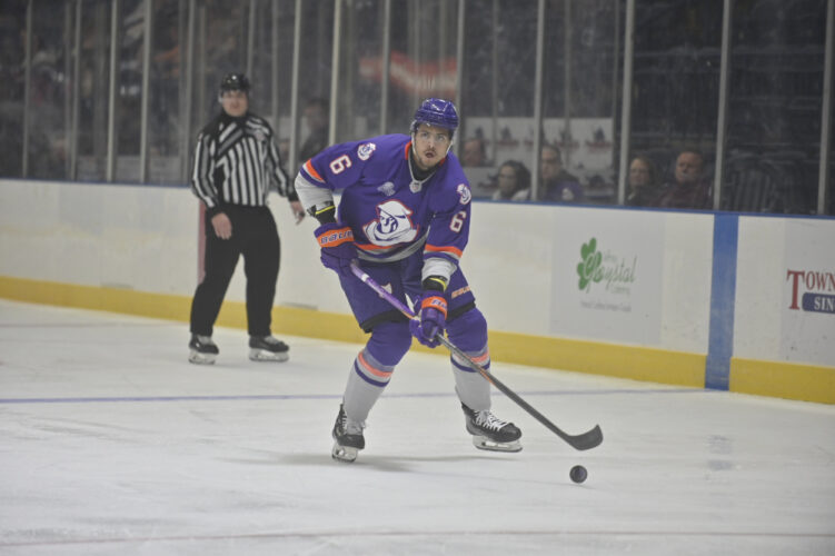 Omaha’s Roberts Maurins shuts out Phantoms